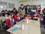 衍纸生花传雅韵 实践育人砺匠心——滕州市中等职业教育中心学校迎接艺术实践课