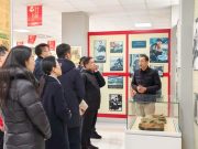阳春三月学雷锋 黄海学院雷锋馆参观热潮涌动