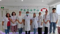 巴西中医学院研修团来山东中医药大学学习交流