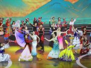 “青春誓言中国梦”！第二届青岛高校大学生艺术节文艺汇演举行